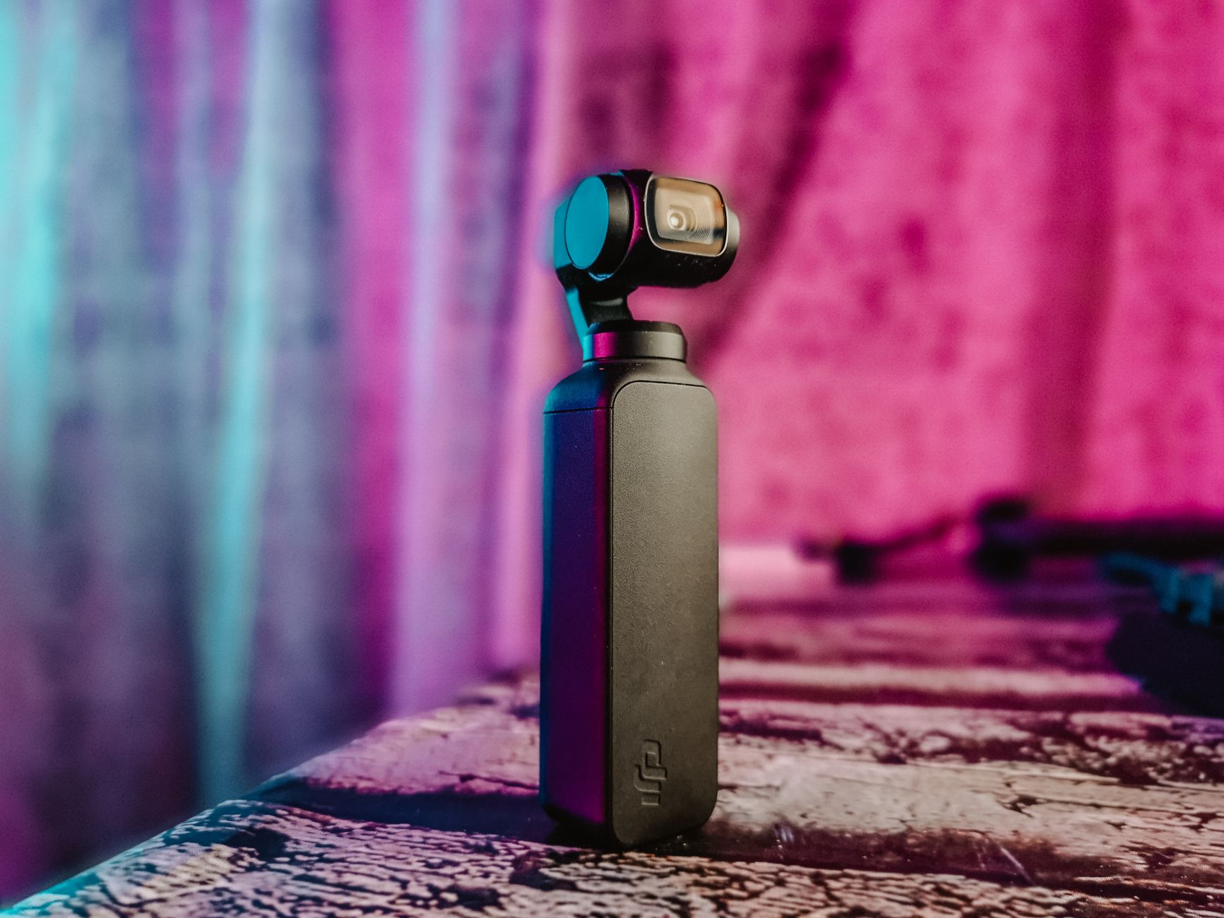 DJI เปิดตัว Osmo Pocket 4P มาพร้อม 17 สต็อปของช่วงไดนามิก