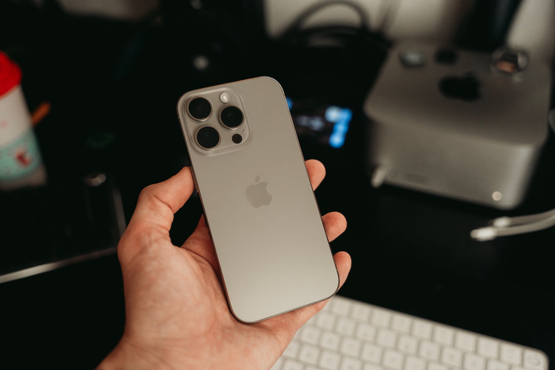 คลิปทดสอบการตกของ iPhone 18 Pro ถูกลบออกจาก X