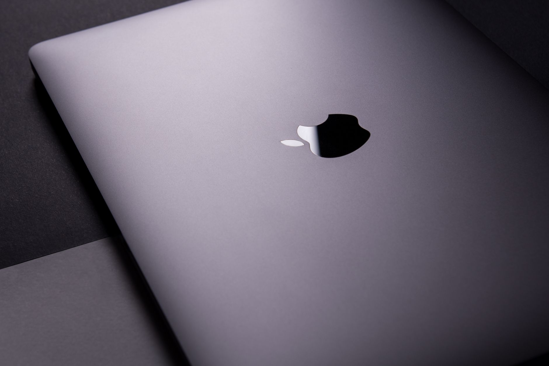 Microsoft เปิดตัว Surface Laptop 8 และ Surface Pro 12 พร้อมชิป Snapdragon X2