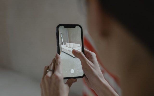 แอปพลิเคชันใหม่จาก Pixi เปลี่ยนข้อความเป็นประสบการณ์ AR แบบอินเทอร์แอคทีฟ