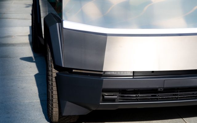 Rivian ถูกฟ้องร้องกลุ่มเกี่ยวกับความสามารถในการขับขี่อัตโนมัติในรถยนต์รุ่นแรก