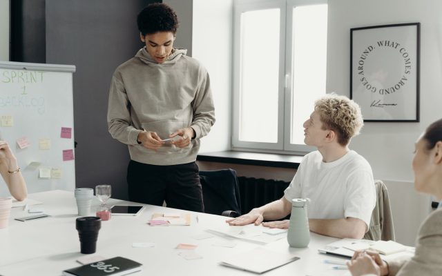 ทำความรู้จักกับ Scrum: วิธีการบริหารทีมและ Sprint ในธุรกิจ