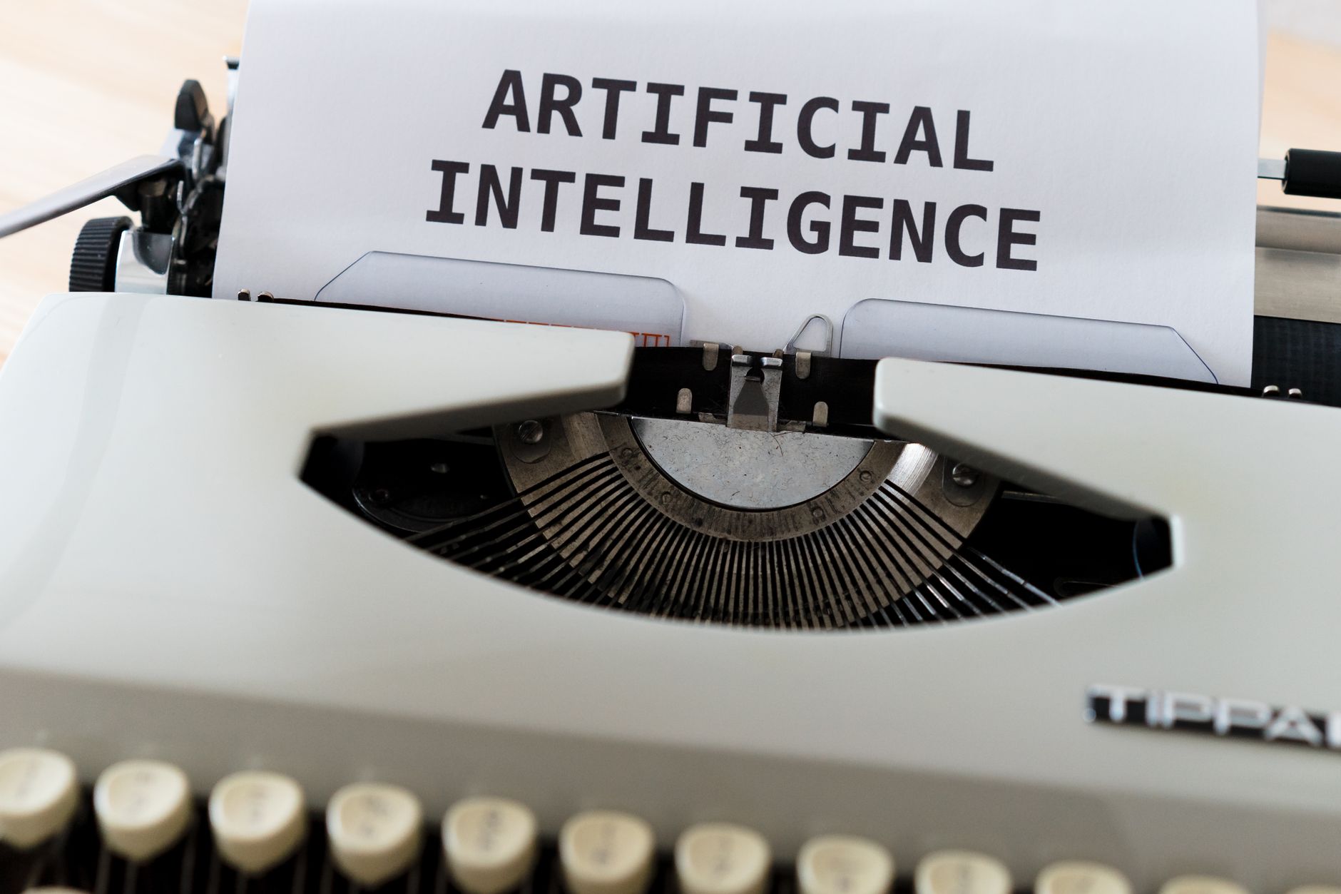 AI มั่ว: ทำไม AI ถึงแต่งเรื่อง?