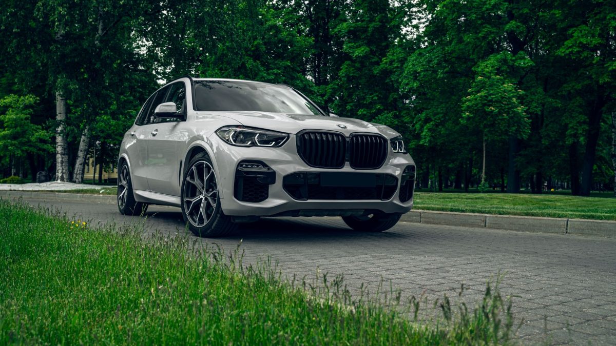 BMW X5 รุ่นใหม่ เปิดตัวเวอร์ชั่นไฟฟ้า พร้อมระยะทางวิ่งที่น่าประทับใจ 435 ไมล์