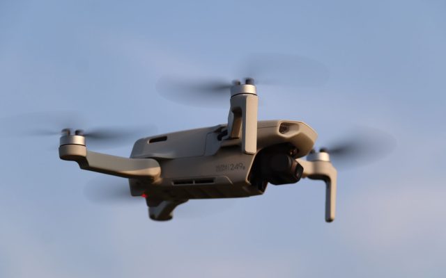 FCC เตรียมแบนอุปกรณ์ DJI ที่ปลอมแปลงตัวตนย้อนหลัง