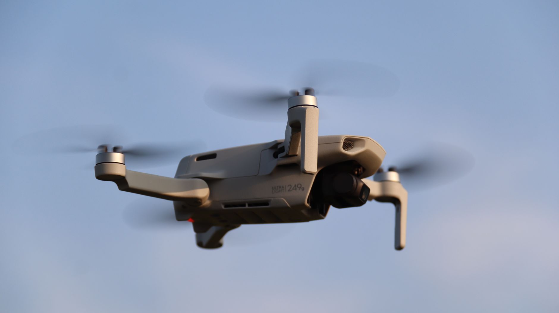 FCC เตรียมแบนอุปกรณ์ DJI ที่ปลอมแปลงตัวตนย้อนหลัง