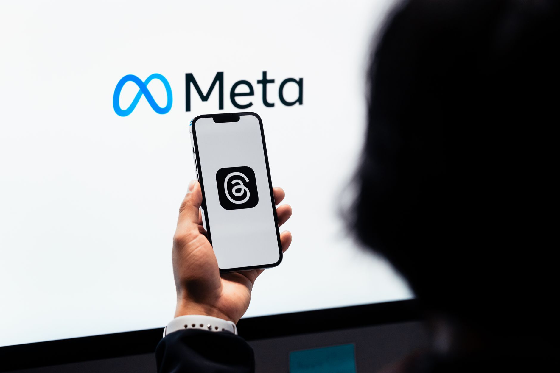 Meta อัปเดตแว่นตาอัจฉริยะ ปิดกล้องเมื่อมีการดัดแปลงไฟ LED แสดงสถานะความเป็นส่วนตัว