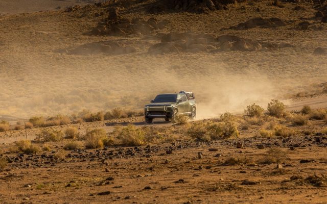 พายุถล่มโรงงานรถยนต์ไฟฟ้าของ Rivian