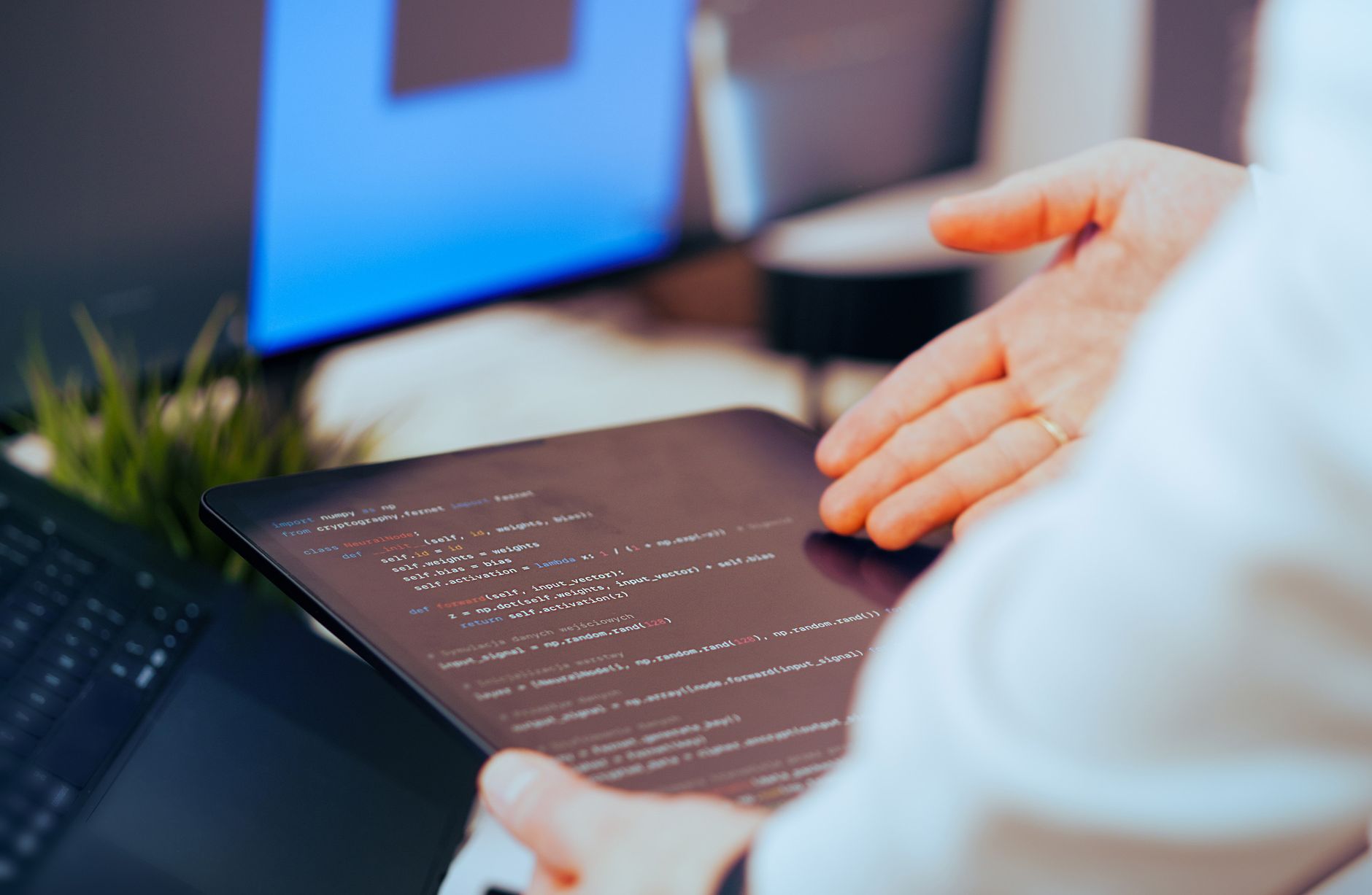Z.ai เปิดตัว ZCode ท้าทาย Cursor, Claude Code และ GitHub Copilot ในตลาดเครื่องมือเขียนโค้ด AI