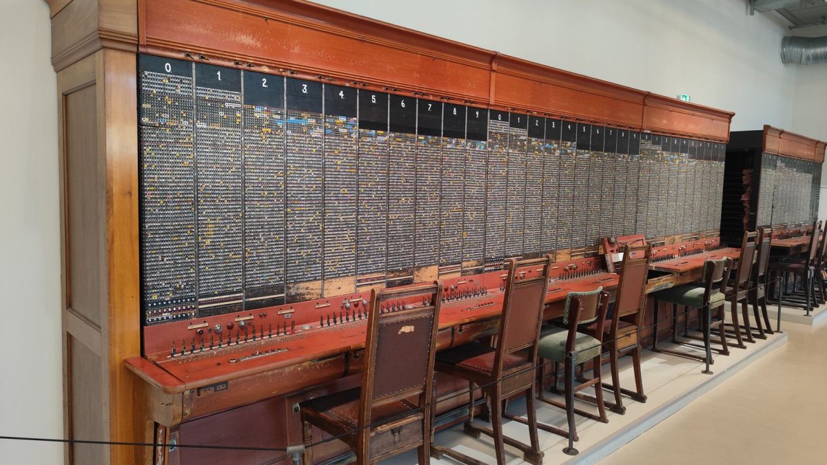 คอมพิวเตอร์เครื่องแรก: ENIAC และยุคเริ่มต้น