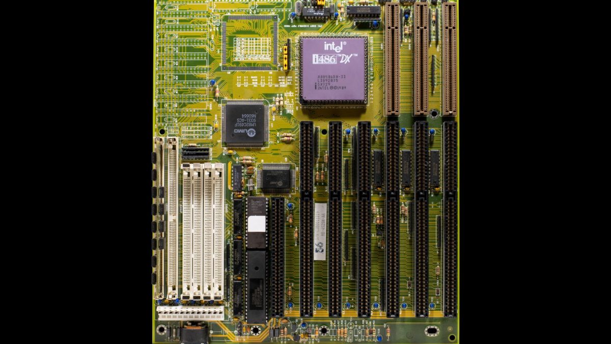 Intel กับ AMD: สงครามชิปที่ไม่มีวันจบ