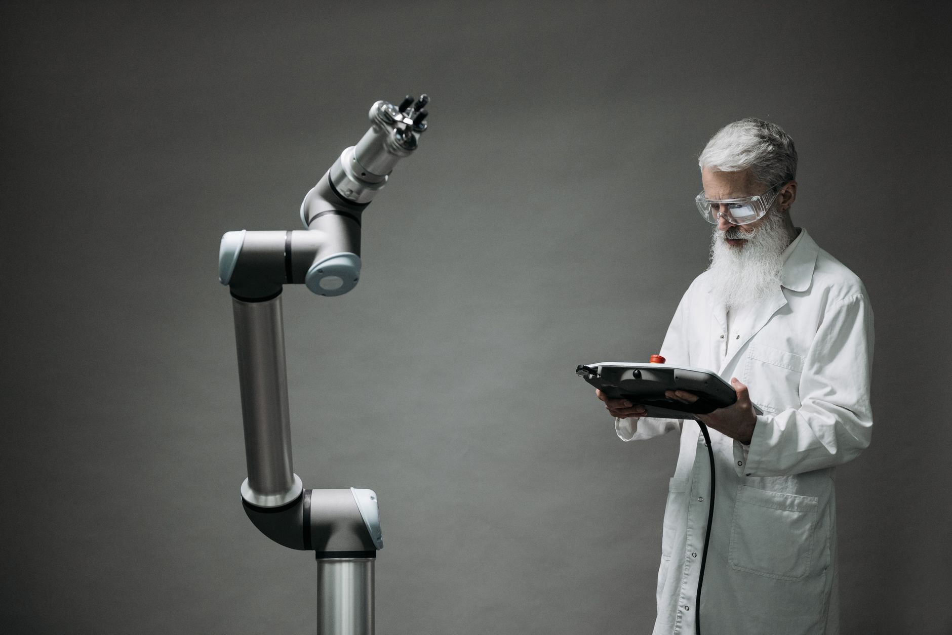 มาตรฐานฮาร์ดแวร์ใหม่จาก Anthropic ช่วยให้ AI ควบคุมโลกทางกายภาพได้