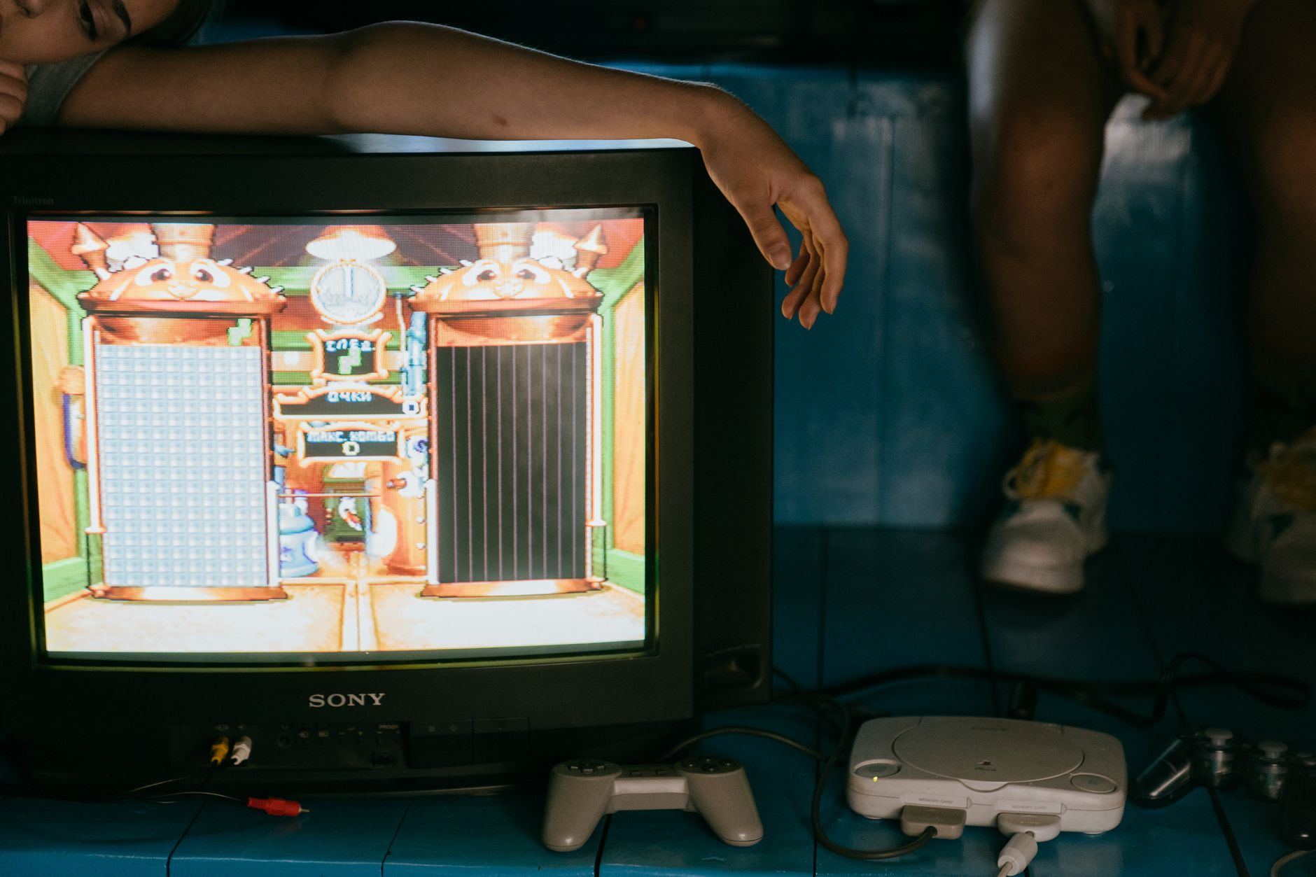 วิธีเชื่อมต่อ GameCube รุ่นเก่าของคุณกับทีวีสมัยใหม่