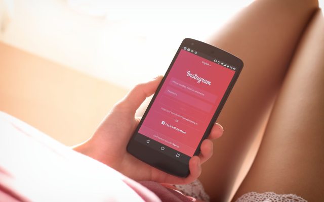 วิธีจำกัดการใช้ข้อมูลของ Instagram สำหรับ AI และโฆษณา