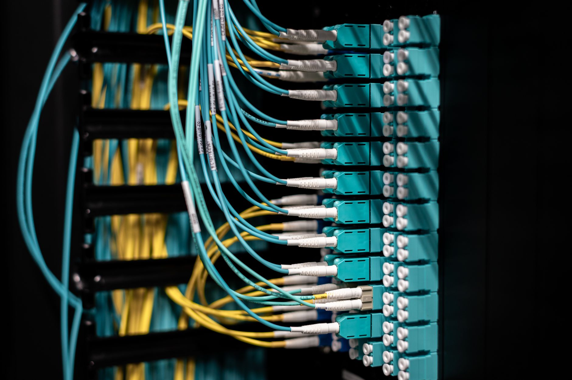 ความยาวของสาย Ethernet มีผลต่อความเร็วอย่างไร?