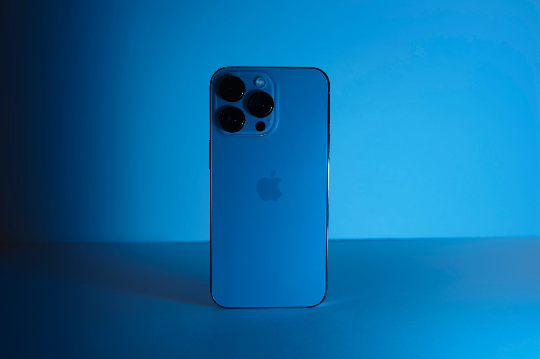 รอยพับของ iPhone Duo จะมองเห็นได้ชัดเจนแค่ไหน ยังต้องรอเวลา