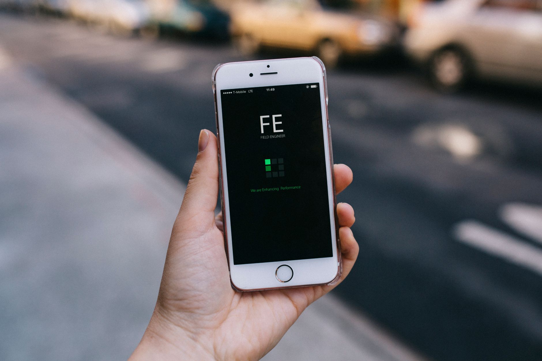 การใช้ Handoff บน iPhone: เชื่อมต่อหมายเลขเดียวกับสองโทรศัพท์