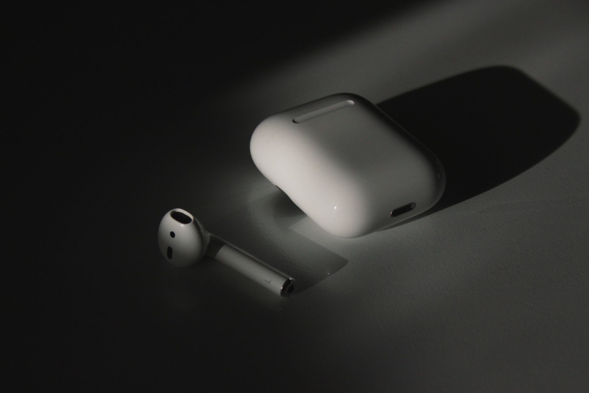 ไม่มี AirPods ที่มีกล้องในงาน Apple และหวังว่าจะเป็นเช่นนั้นต่อไป