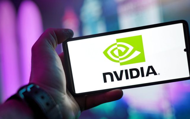 Nvidia เชื่อไม่จำเป็นต้องมีกฎระเบียบ AI ปล่อยให้ผู้ผลิตดูแลความปลอดภัยเอง