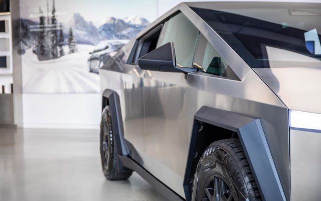 การเปิดตัว Tesla Cybercab ที่เงียบสงัด