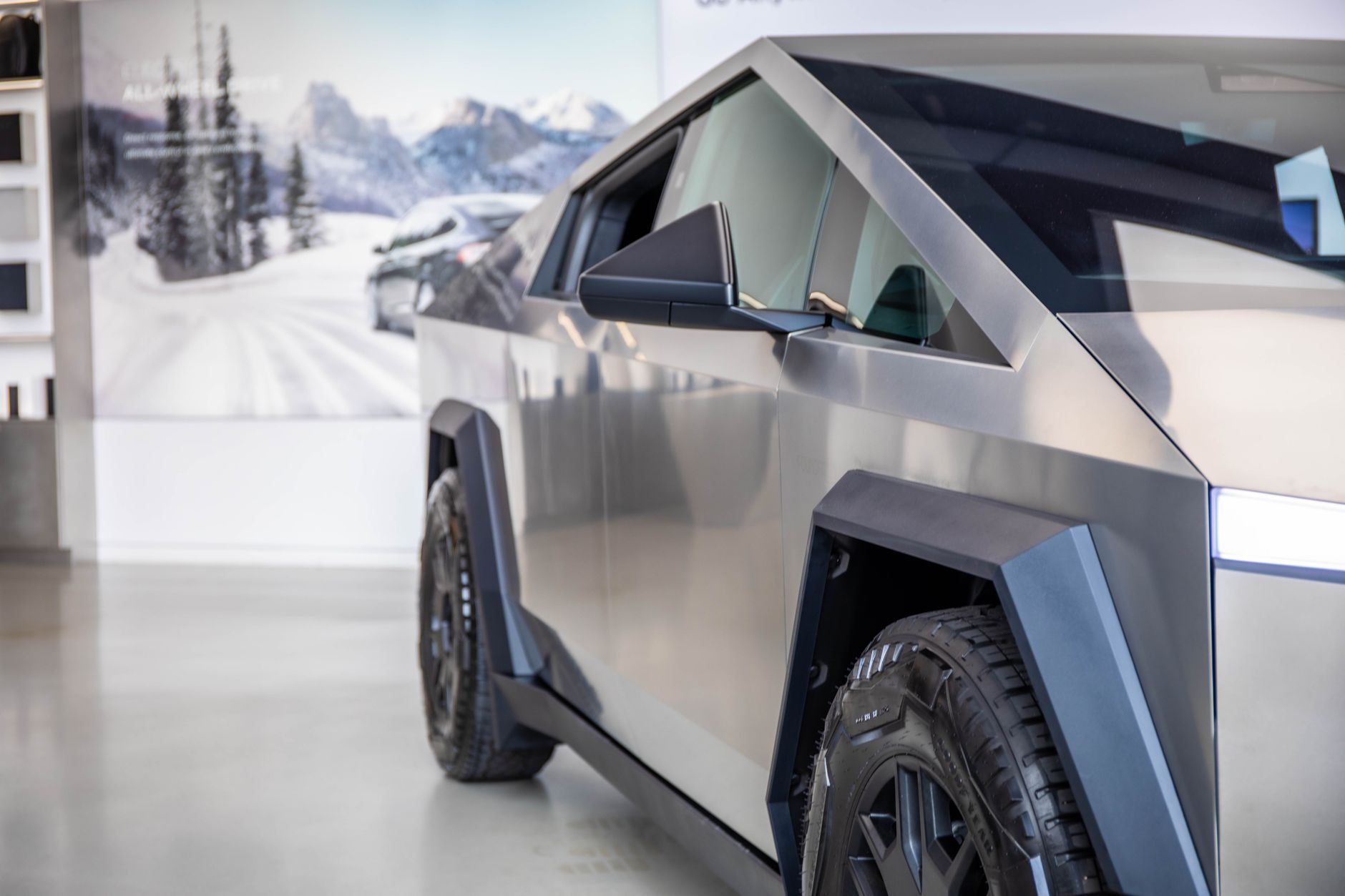 การเปิดตัว Tesla Cybercab ที่เงียบสงัด