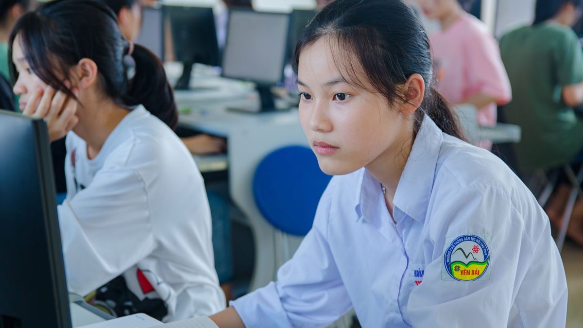 ทำไมการถอดปลั๊กคอมพิวเตอร์ในช่วงไฟดับจึงสำคัญ
