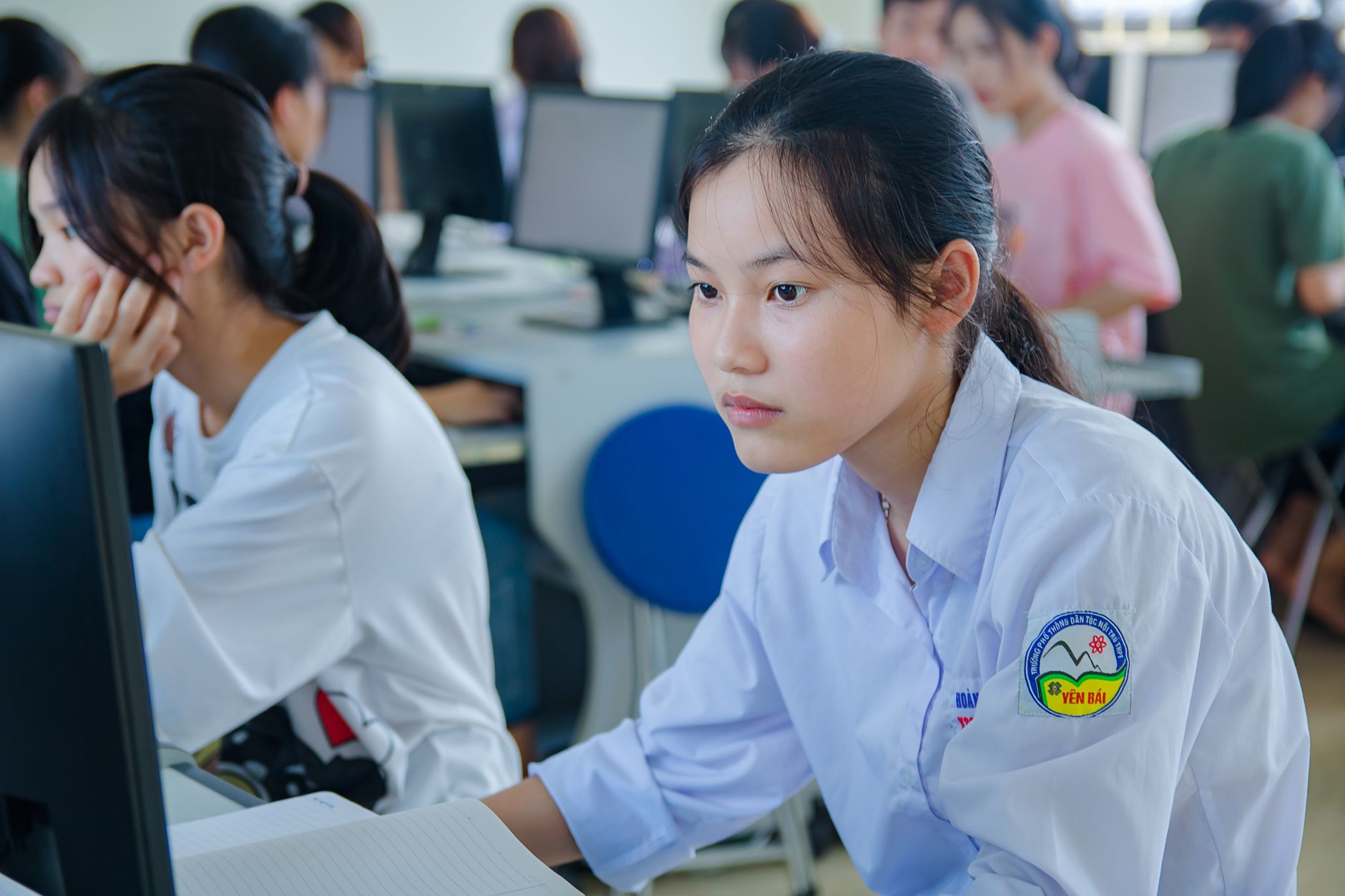 ทำไมการถอดปลั๊กคอมพิวเตอร์ในช่วงไฟดับจึงสำคัญ
