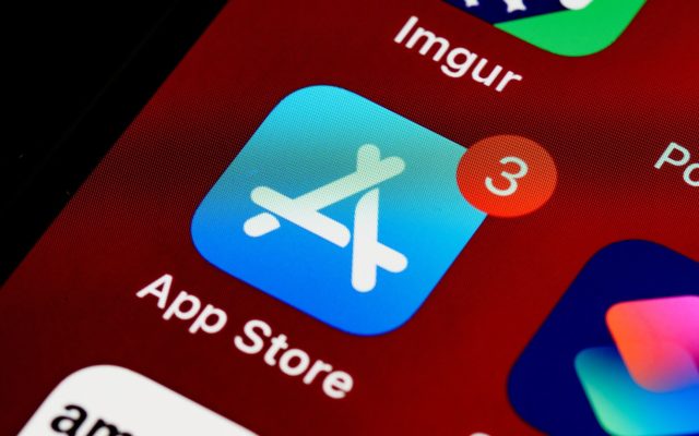 Apple ปรับกฎ App Store ห้ามแอป ‘nudify’ ที่ใช้ AI สร้างภาพลามก